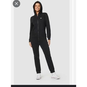 Onepiece onesie black with black zipper